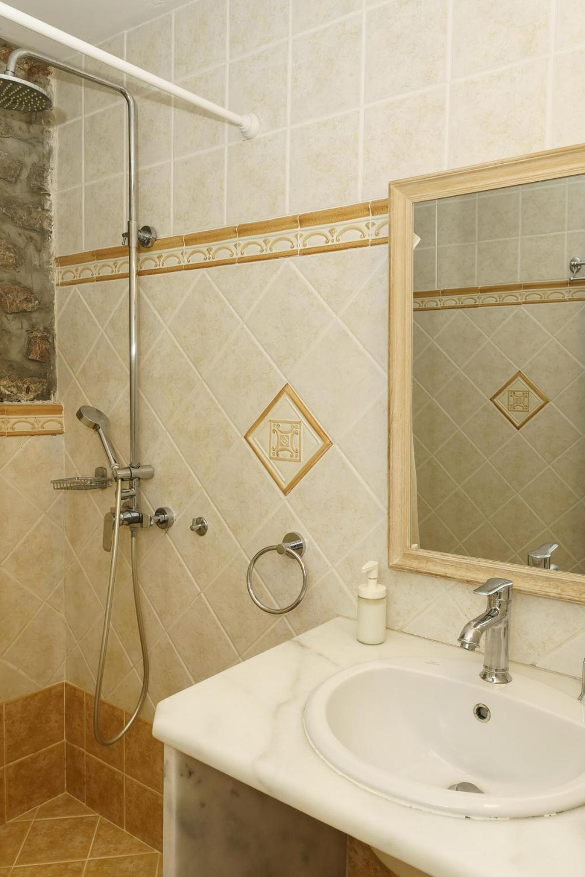 Nereids Guesthouse Хидра Екстериор снимка