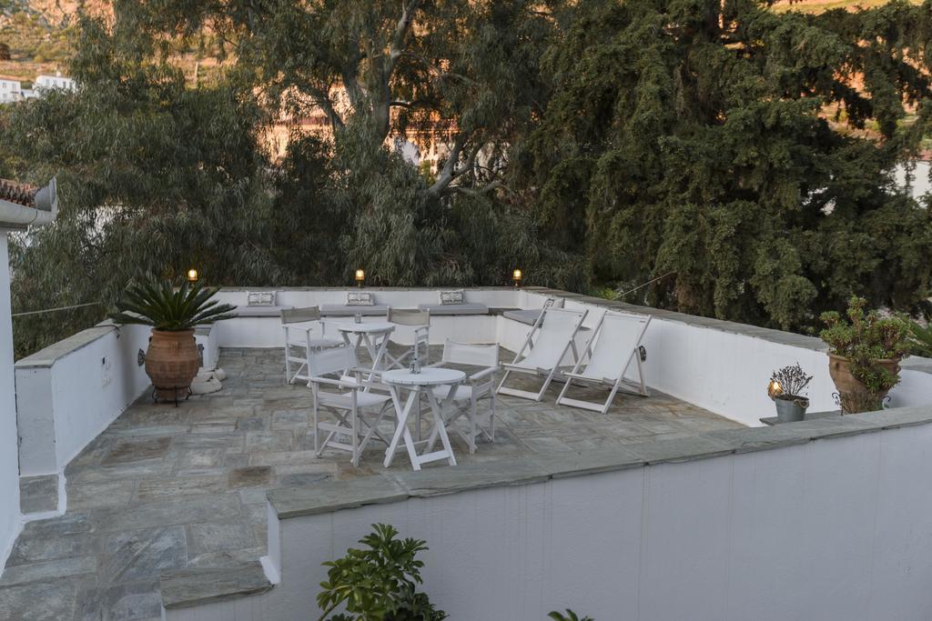 Nereids Guesthouse Хидра Екстериор снимка